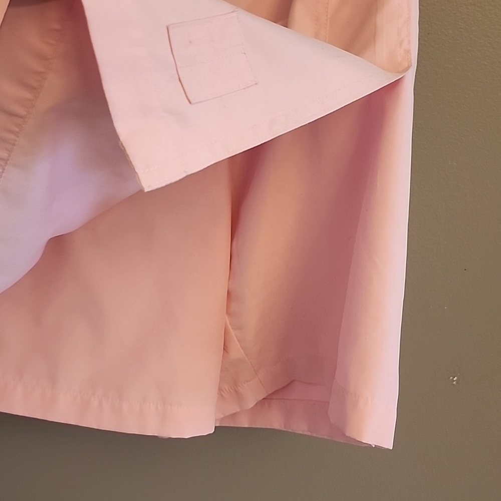 Izod Women's Pink Skorts - Picture 2 of 11